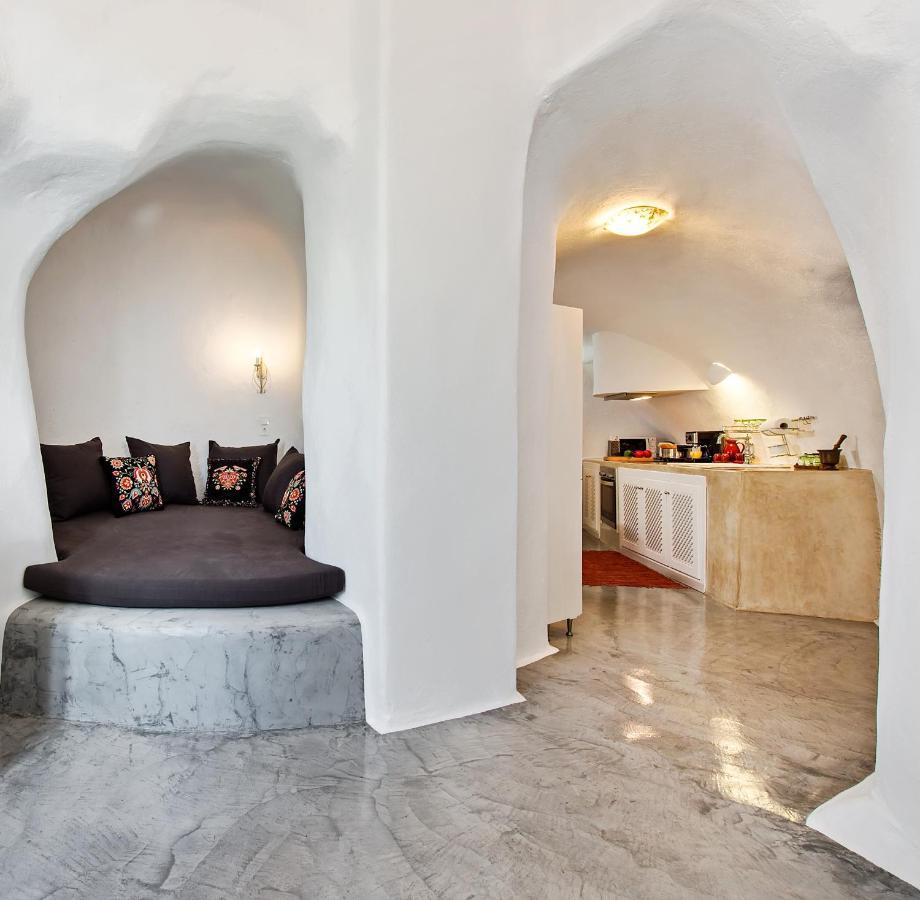 Revelis Villa & Canava Фира Екстериор снимка