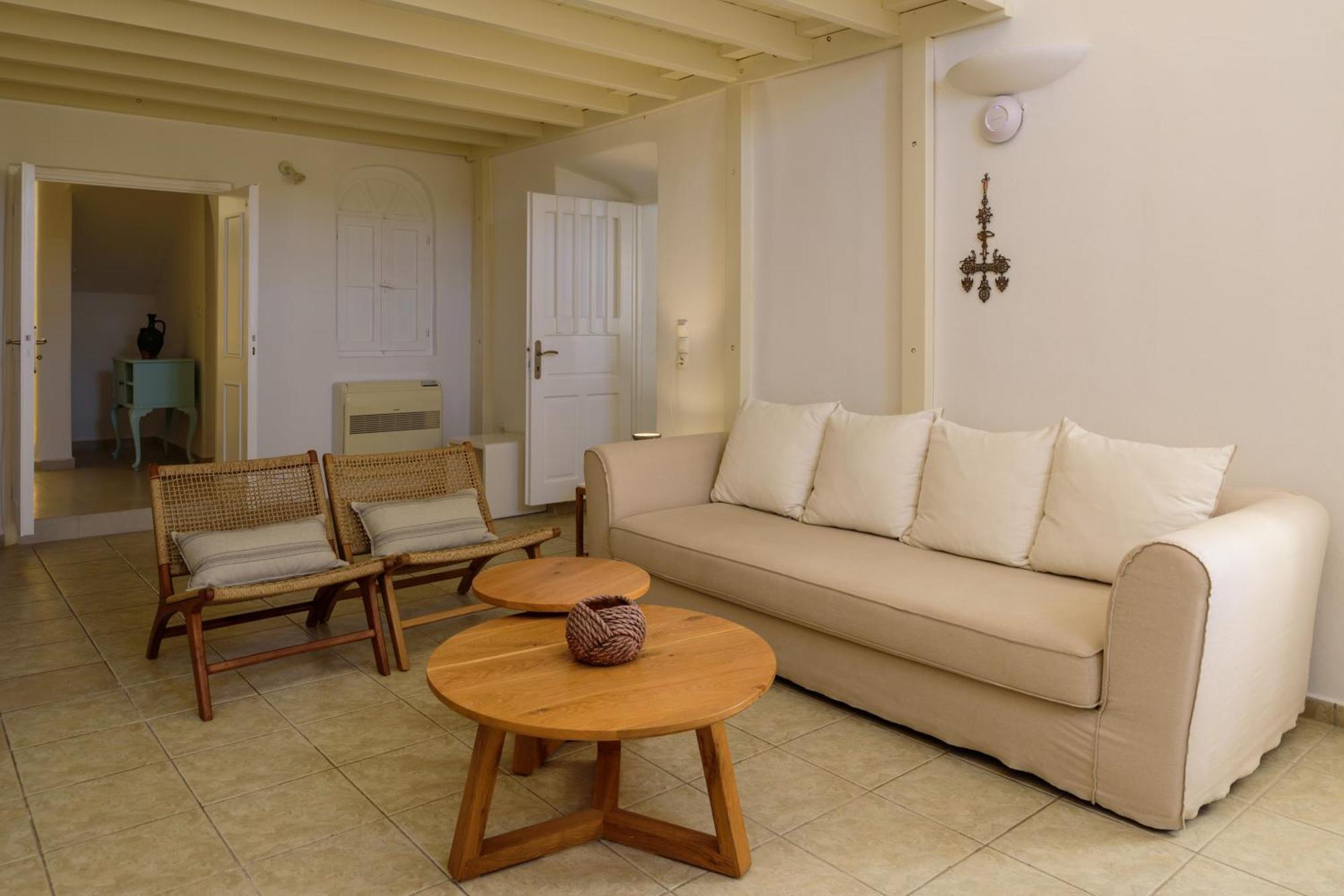Revelis Villa & Canava Фира Екстериор снимка