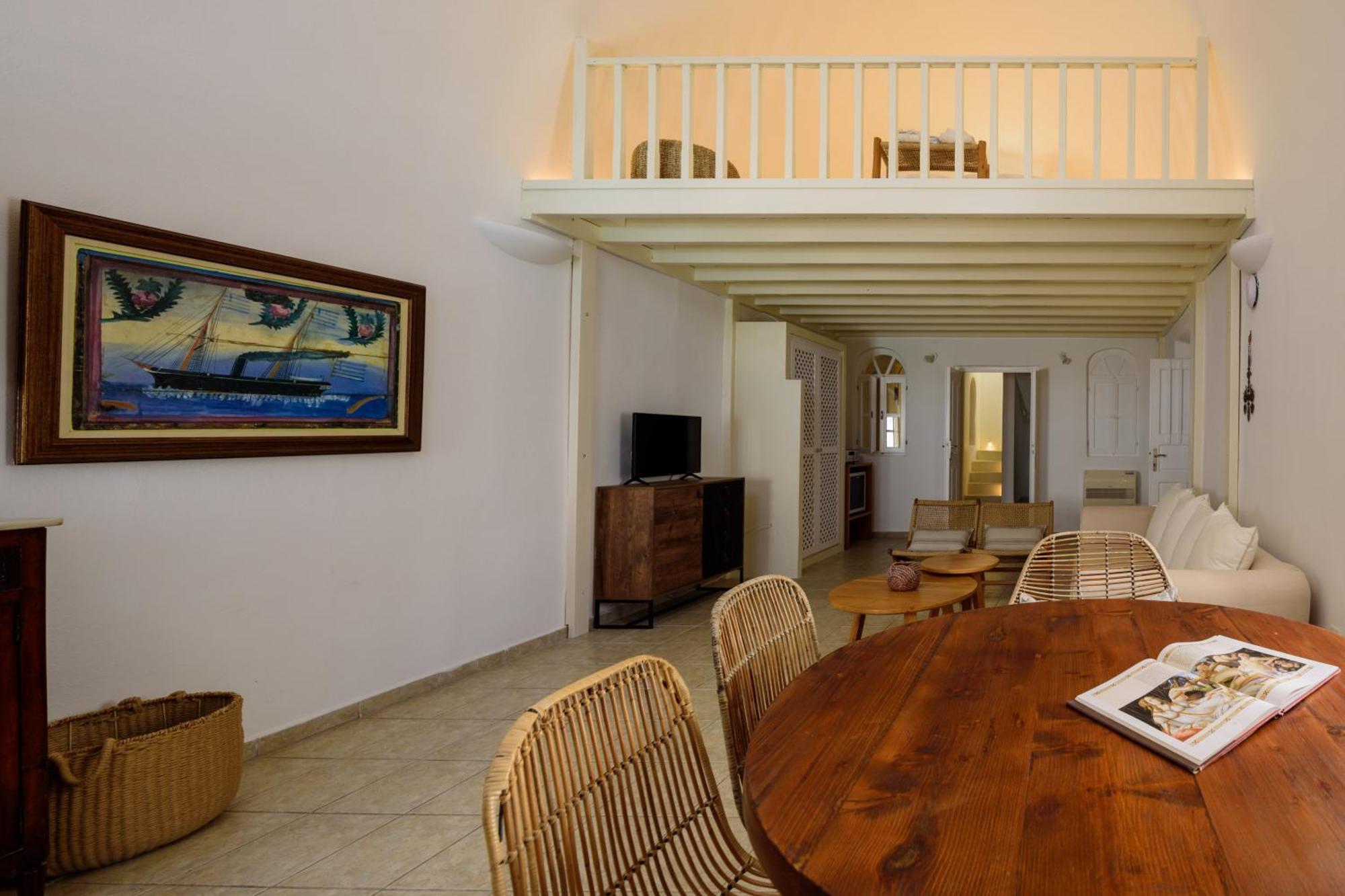 Revelis Villa & Canava Фира Стая снимка